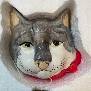 Vintage Porcelain “Cat’s Got The String” Holder